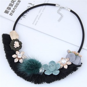 Assorted Flowers Decorated Cloth Fashion Necklace - Green
