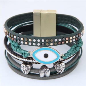 Unique Eye and Beaking Hearts Design Multi-layer High Fashion Leather Bangle - Green