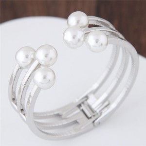 Pearl Embellished Open-end Fashion Alloy Bangle - Silver