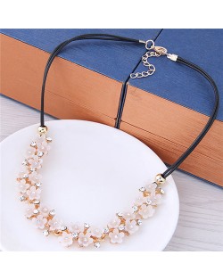 Delicate Spring Flowers Women Fashion Statement Necklace