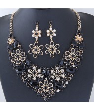 Rhinestone Inlaid Hollow Flowers Cluster Fashion Necklace and Earrings Set - Black