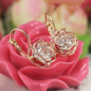 Crystal Inlaid Hollow Roses Design 18k Rose Gold Earrings