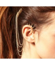 Rivet Fashion with Linked Comb Design Unilateral Earring