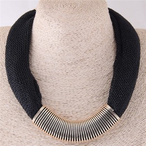 Alloy Wire Decorated Chunky Thick Chain Design High Fashion Costume Necklace - Black
