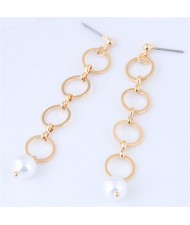 Linked Hoops Design Pearl Fashion Earrings - Golden
