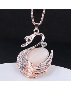 Graceful Rhinestone Embellished Swan Pendant Women Fashion Necklace