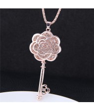 Rhinestone Inlaid Hollow Flower Design Key Pendant Golden Necklace