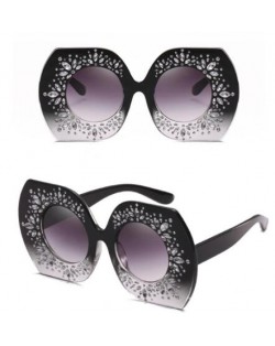 6 Colors Available Rhinestones Embellished Thick Frame High Fashion Sunglasses