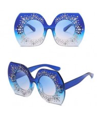 6 Colors Available Rhinestones Embellished Thick Frame High Fashion Sunglasses