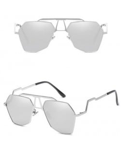 6 Colors Available Irregular Frame with Unique Design Legs Unisex High Fashion Sunglasses