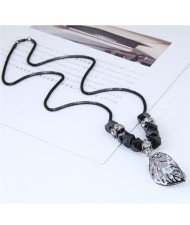 Hollow Alloy Leaf Pendant Long Chain Fashion Necklace