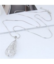 Silver Hollow Leaf Long Chain High Fashion Costume Necklace