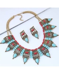 Turquoise Inlaid Vintage Hollow Folk Pattern Design Chunky Costume Necklace - Blue