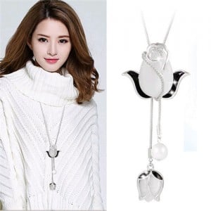 Czech Drill Embellished Opal Tulip Theme Platinum Plated Fashion Necklace
