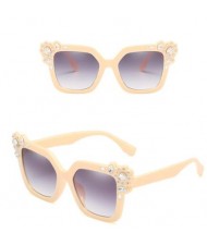 6 Colors Available Gems Embellished Frame Women High Fashion Sunglasses