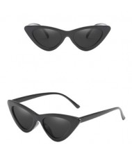 12 Colors Available Fashion Triangle Frame Women Cat Eye Sunglasses