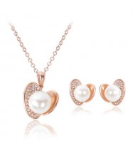 Pearl and Rhinestone Inlaid Clam Design 2 pcs Fashion Jewelry Set