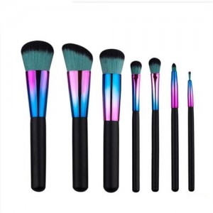 7 pcs Gradiant Color Black Handle Design Short High Fashion Makeup Brushes