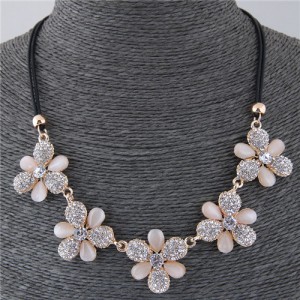 Glistening Summer Flowers High Fashion Rope Short Statement Necklace - Champagne