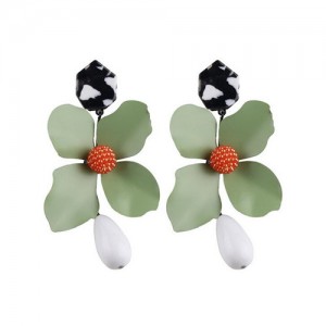 Vivid Chunky Flower Dangling Fashion Women Statement Earrings - Green