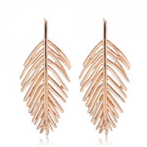 Hollow Leaf Bold Fashion Women Statement Alloy Earrings - Golden