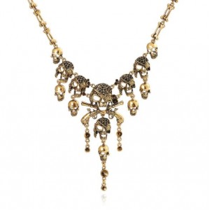 Vintage Skulls Cluster High Fashion Chunky Alloy Costume Necklace - Golden