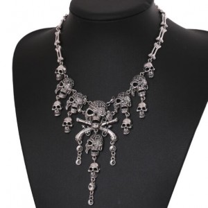 Vintage Skulls Cluster High Fashion Chunky Alloy Costume Necklace - Silver