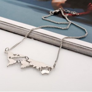 World Map Pendant High Fashion Alloy Costume Necklace - Silver