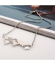 World Map Pendant High Fashion Alloy Costume Necklace - Silver