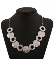 Coarse Hoops and Round Plates Combo Design Chunky Style Alloy Costume Necklace - Silver