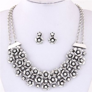 Rhinestone Inlaid Vintage Flowers Cluster Dual Layers Chain Costume Necklace and Earrings Set - Silver