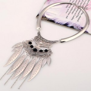 Alloy Leaves Tassel Fashion Resin Gems Decorated Folk Style Statement Necklace - Silver and Black