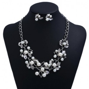Artificial Pearl Inlaid Hollow Leaves Alloy Fashion Costume Necklace and Earrings Set