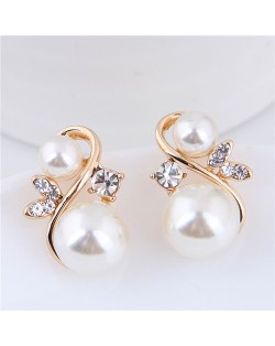 Rhinestone Inlaid Pearls Inlaid Graceful Korean Fashion Stud Earrings - Golden