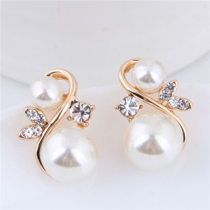 Rhinestone Inlaid Pearls Inlaid Graceful Korean Fashion Stud Earrings - Golden