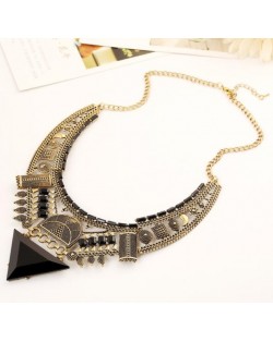 Triangle Gem Decorated Vintage Arch Design Alloy Statement Necklace - Golden and Black