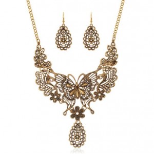 Hollow Butterfly and Flower Vintage Fashion Chunky Statement Necklace and Earrings Set - Golden