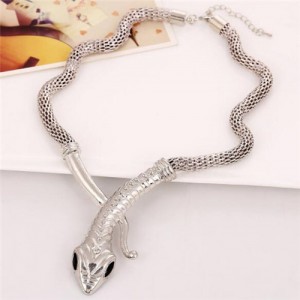 Vintage Snake Design Bold Style Thick Chain Alloy Fashion Statement Necklace - Silver