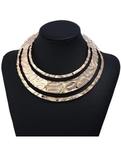 Leaves Engraving Triple Layers Punk Fashion Chunky Costume Necklace - Golden