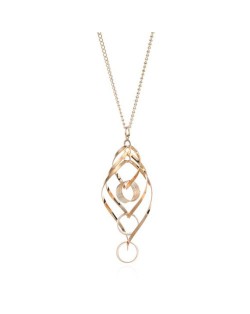 Linked Hollow Hoops Pendant Long Chain Fashion Necklace - Golden