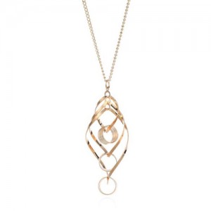 Linked Hollow Hoops Pendant Long Chain Fashion Necklace - Golden