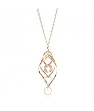 Linked Hollow Hoops Pendant Long Chain Fashion Necklace - Golden