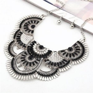 Resin Beads Hollow Flowers Combo Chunky Design Statement Necklace and Earrings Set - Black