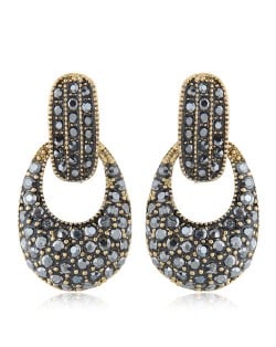 Rhinestone Embellished Vintage Hollow Waterdrop Design High Fashion Alloy Earrings