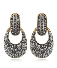 Rhinestone Embellished Vintage Hollow Waterdrop Design High Fashion Alloy Earrings