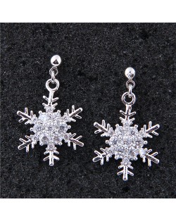 Delicate Cubic Zirconia Inlaid Snow Flakes Design Fashion Costume Earrings - Silver