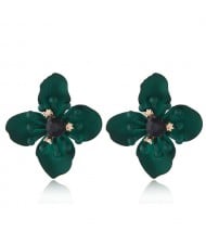 Shining Three-dimensional Big Flower High Fashion Women Statement Earrings - Green