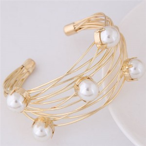 Pearl Embellished Graceful Wide Style Alloy Open Bangle - Golden