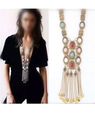 Artificial Turquoise Embellished with Tassel Chains Design Chunky Fashion Statement Necklace - Golden