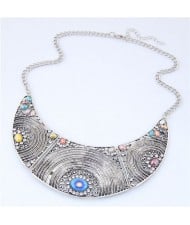 Rhinestone and Colorful Gems Embellished Hollow Style Chunky Arch Pendant Fashion Necklace